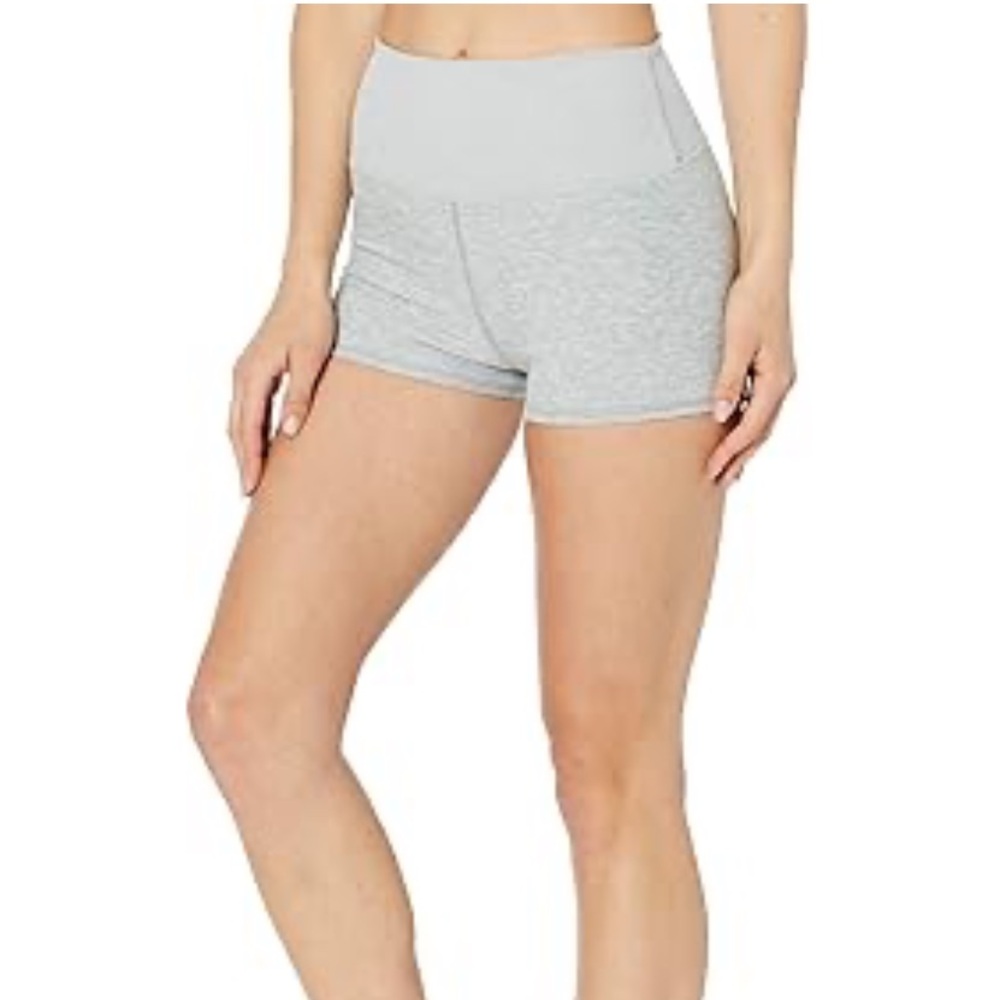 ALO Yoga Women's Light Gray High-Waist Shorts